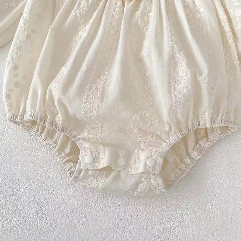 Roupas de bebê 2024 outono primavera menina manga comprida macacão bordado grande lapela cor sólida casual simples princesa renda macacão