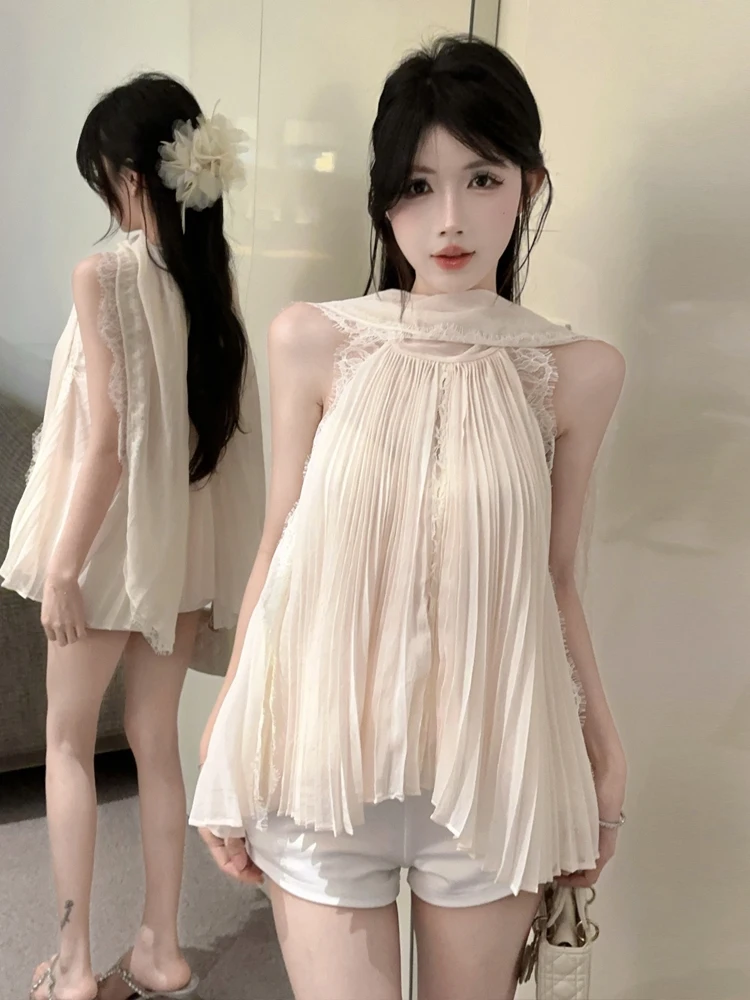 

Sexy Loose Fitted Sleeveless Chiffon Top Hanging Neck Pleated French Style Casual Wear for Young Women round Neck Vest Top
