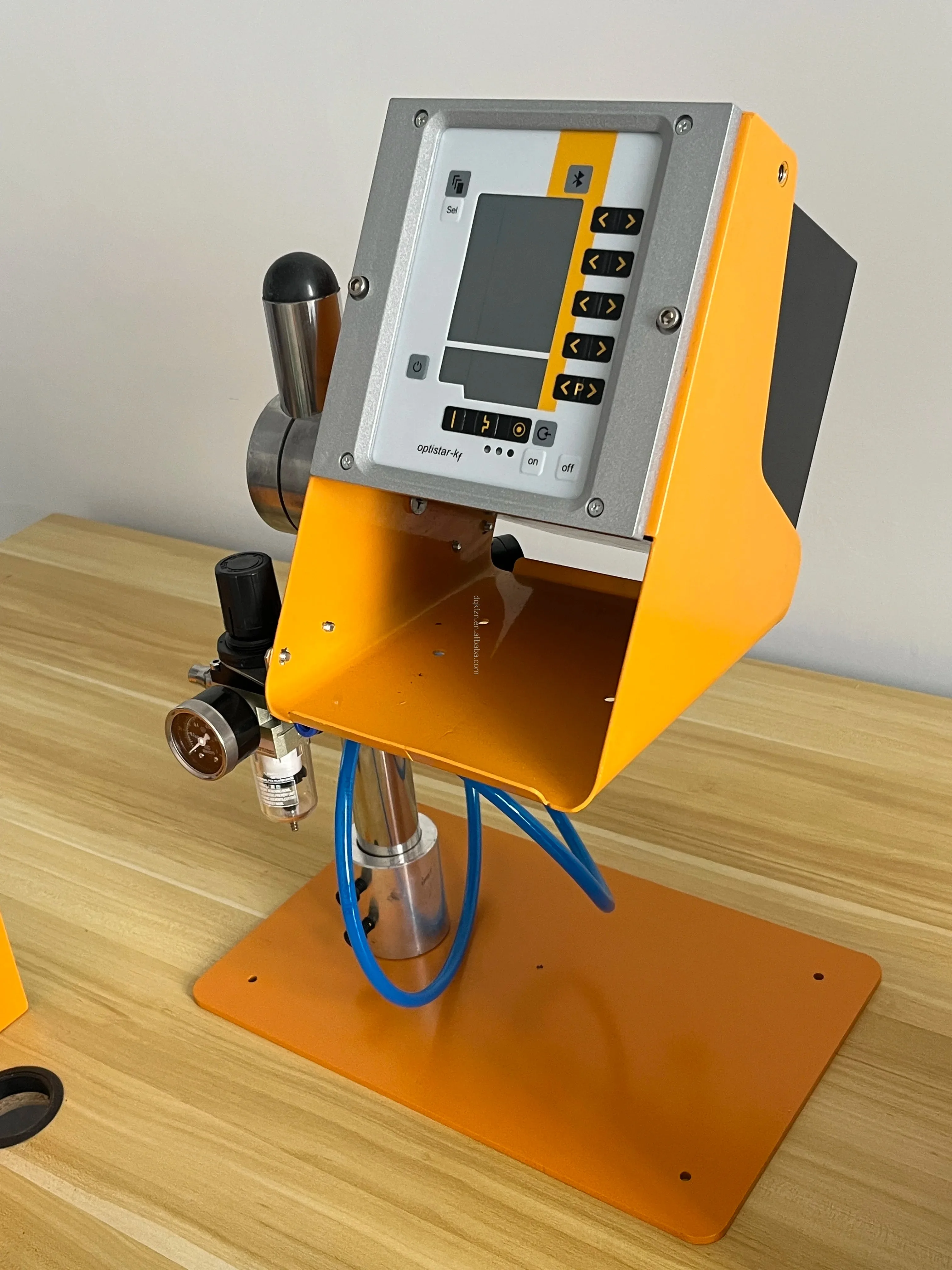 

HotCompetitive Price Metal Coating Machinery-Manufacturing Plant Spray Gun for Powder Coating with Engine PLC Bearing Pump Motor