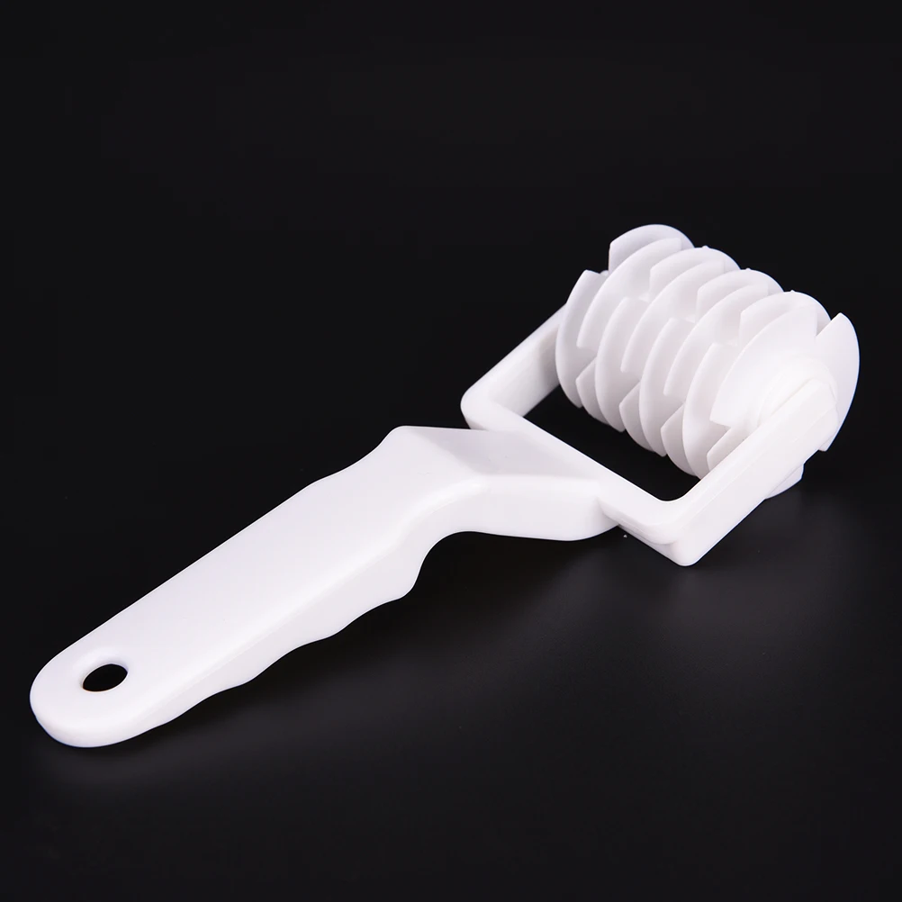 Best Plastic Wheel Knife Embossing Dough Roller Lattice Craft Cooking Tools Large Size Pull Net Pizza Cutters & Wheels
