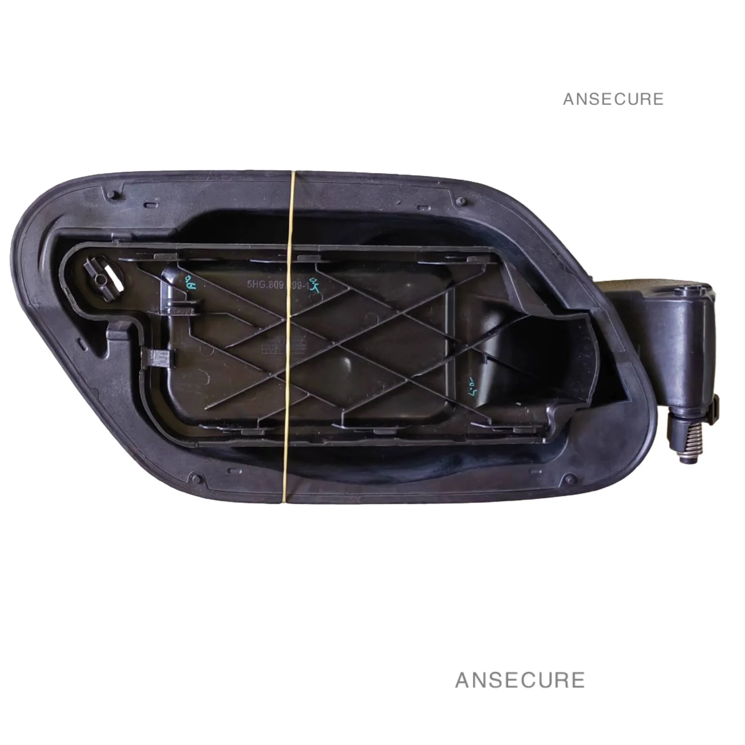 

OEM кронштейн заливной горловины крышки топливного бака для VW Golf 8 MK8 2021-2025 5H0809857D