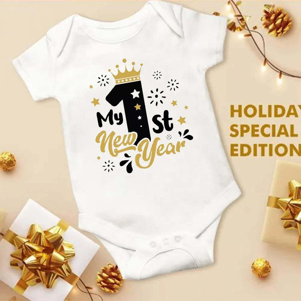 2026 بلدي 1st السنة الجديدة طفلة الصبي الملابس القطن قصير الأكمام ارتداءها السنة الجديدة هدية عيد الميلاد الملابس الوليد السروال القصير
