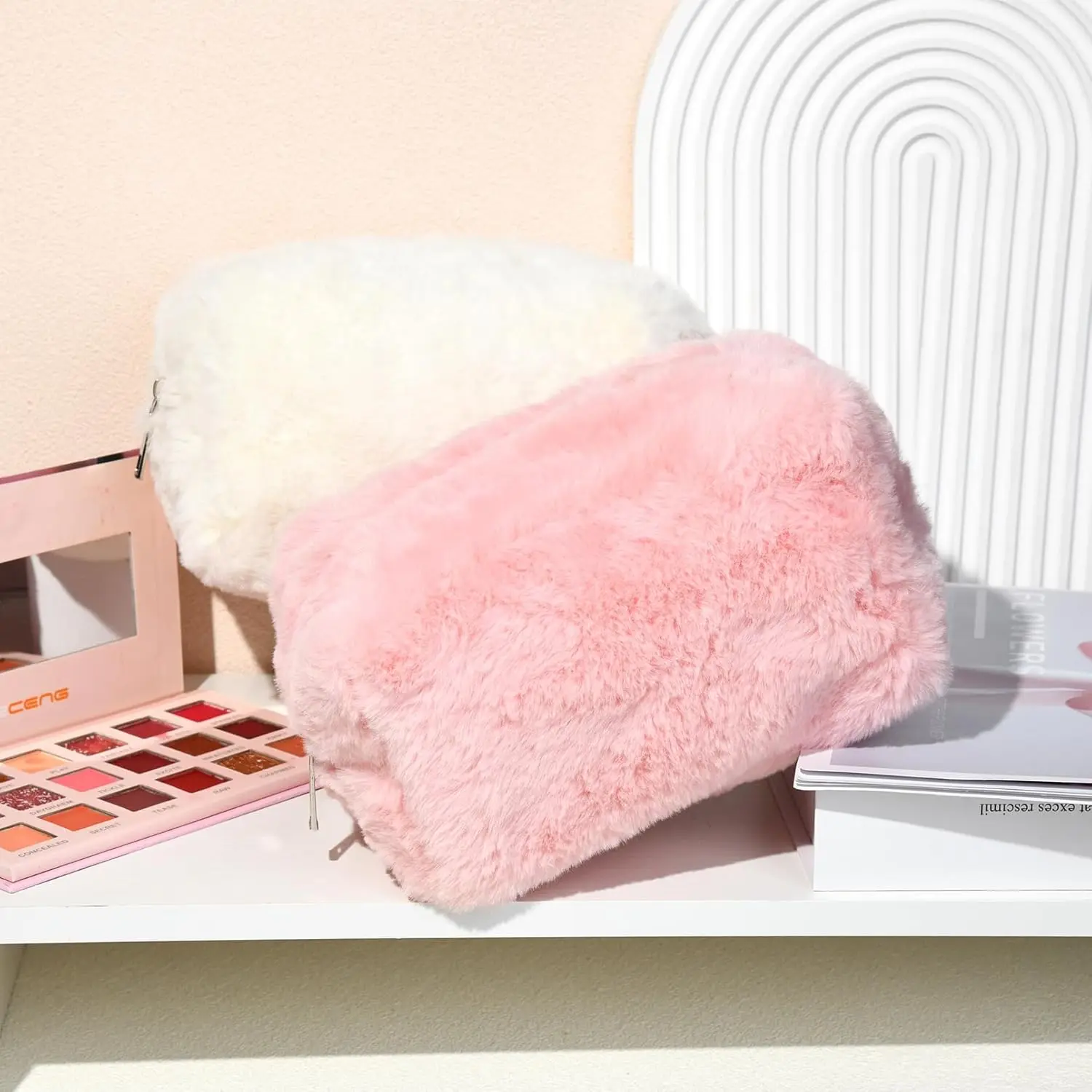 Bolsa de maquillaje, bonita bolsa de cosméticos de felpa, bolsa de maquillaje rosa y blanca, bolsa de aseo de viaje, organizador, bolsa de almacenamiento hinchada para mujer