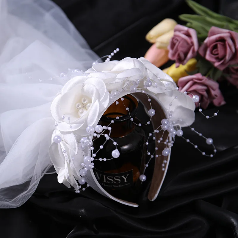 White Handmade Floral Artificial Beads Wedding Veils for Bride Soft Tulle multilayer Wedding Bridal Veil for Bachelorette Party