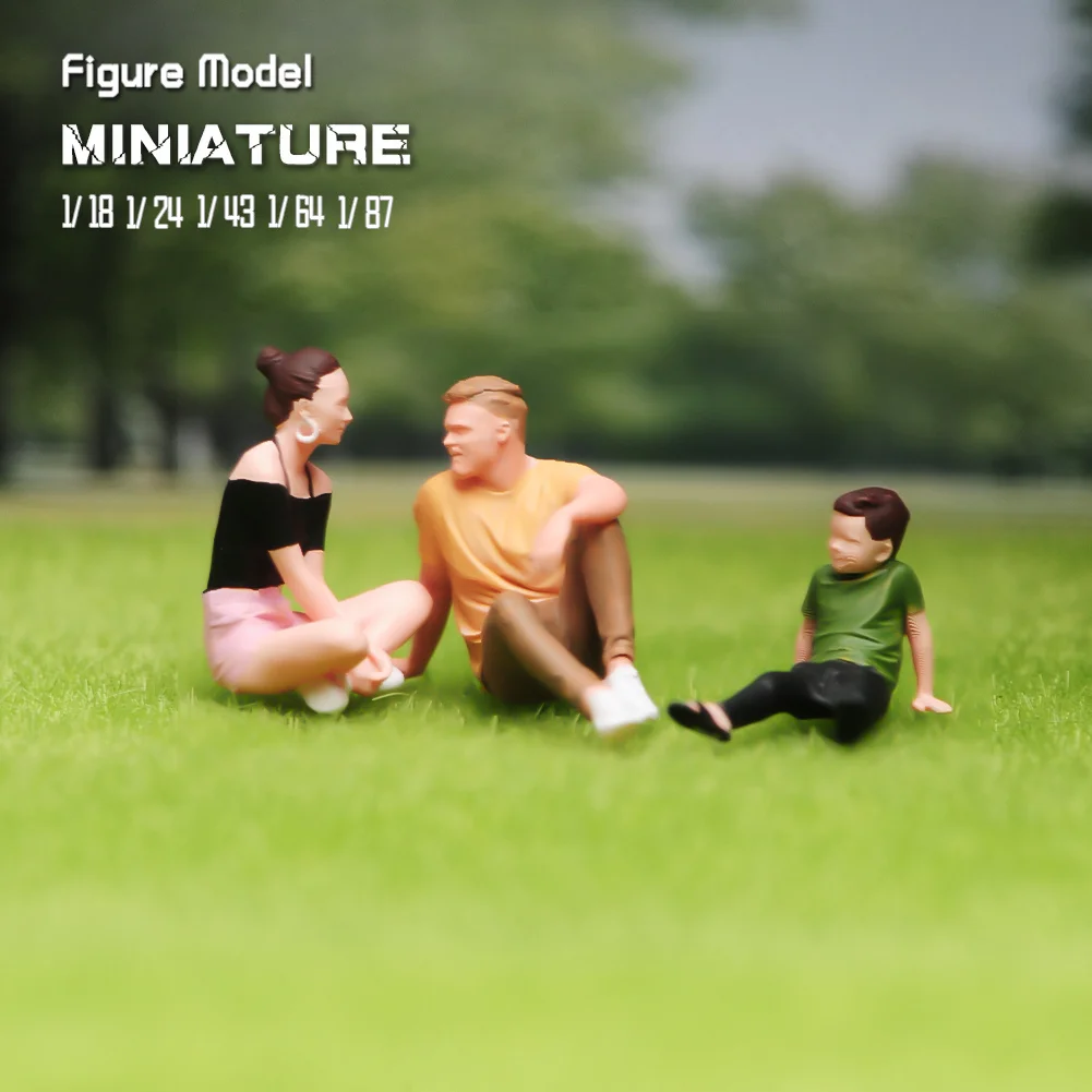 Figuras en miniatura 1/87 1/64 1/43 1/24 1/18 una familia de tres personas en una salida modelo pintado escena creativa muñecas Juguetes