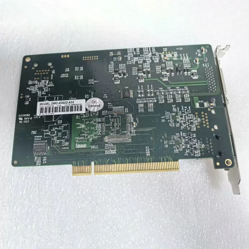 32-axis motion control card DMC-E3032-A32