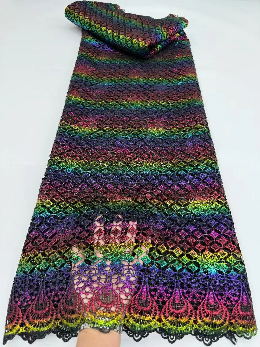 

Luxury Colorful Nigerian Water Soluble Lace Fabric with Stone African Guipure Cord Lace Fabric for Clothing And Home Decor