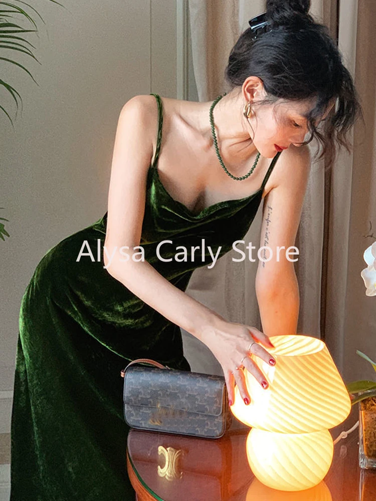 Sexy Velvet Strap Dress Women Green Elegant Vintage Midi Fairy Dress Female 2024 Autumn Sleeveless Korean Casual Party Dress Y2K