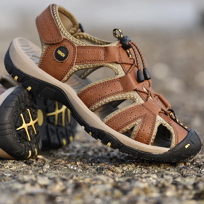 Men Brown Closed Toe Hiking Sandals Adjustable Strap Non Slip Thick Sole Breathable Leather Outdoor Beach Trekking Shoes