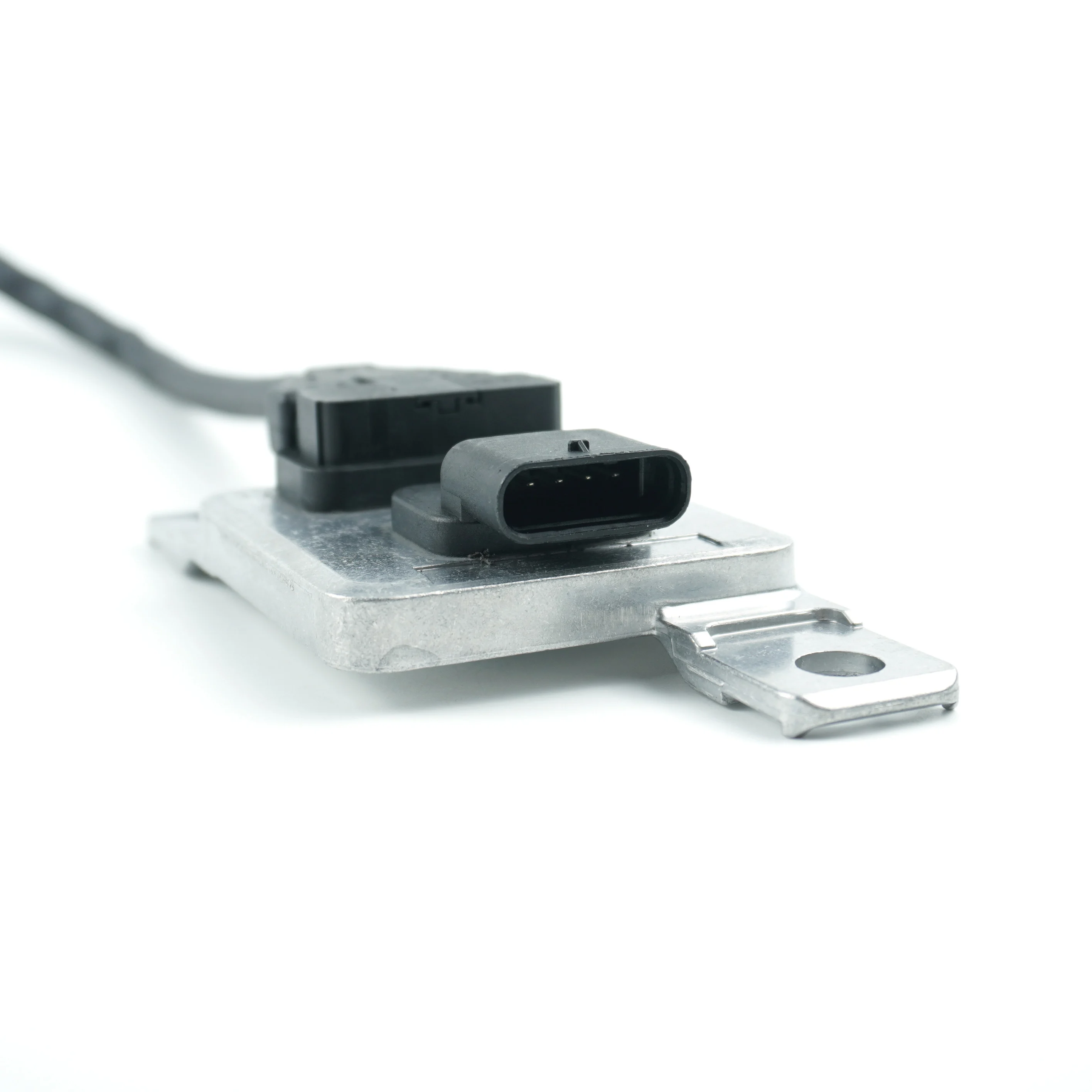 059907807F 5WK96685 Nitrogen Oxide Sensor For Audi Q7 VW Touareg TDI 3.0L-4.6L 2009-2014 059907807 F 5WK9 6685