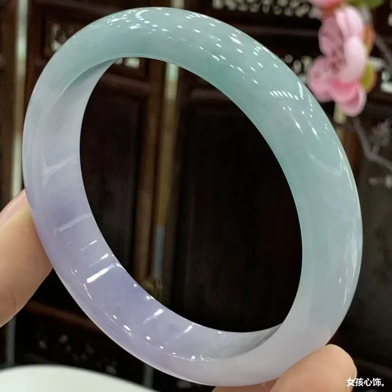 Natural Burmese Old Mine Semi-Translucent Color Jadeite Bracelet for Women, Spring Green, Regular Circle, Icy and Waxy Ja