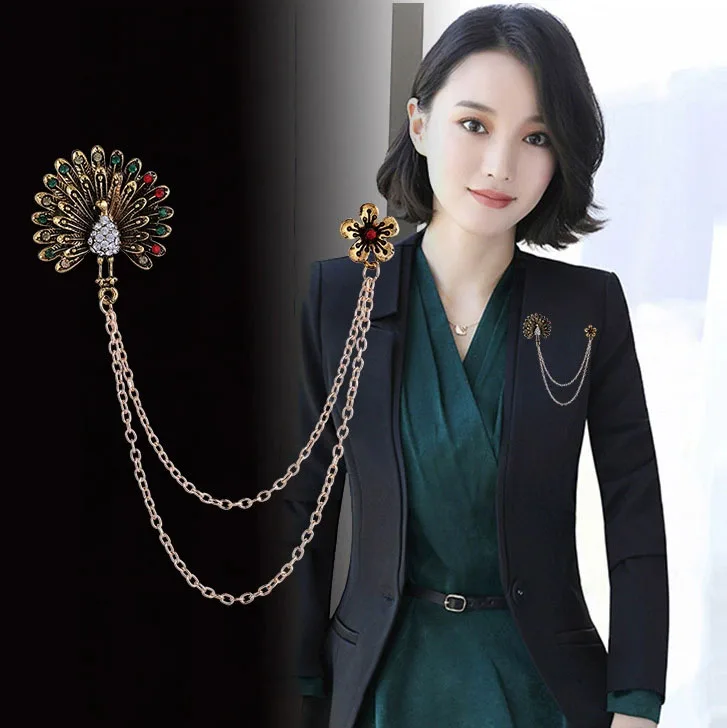 Korean Retro Suit Metal Brooch Jewelry Luxury Sweater Vintage Animal Peacock Tassel Lapel Pin Double-layer Chain Men Accessories