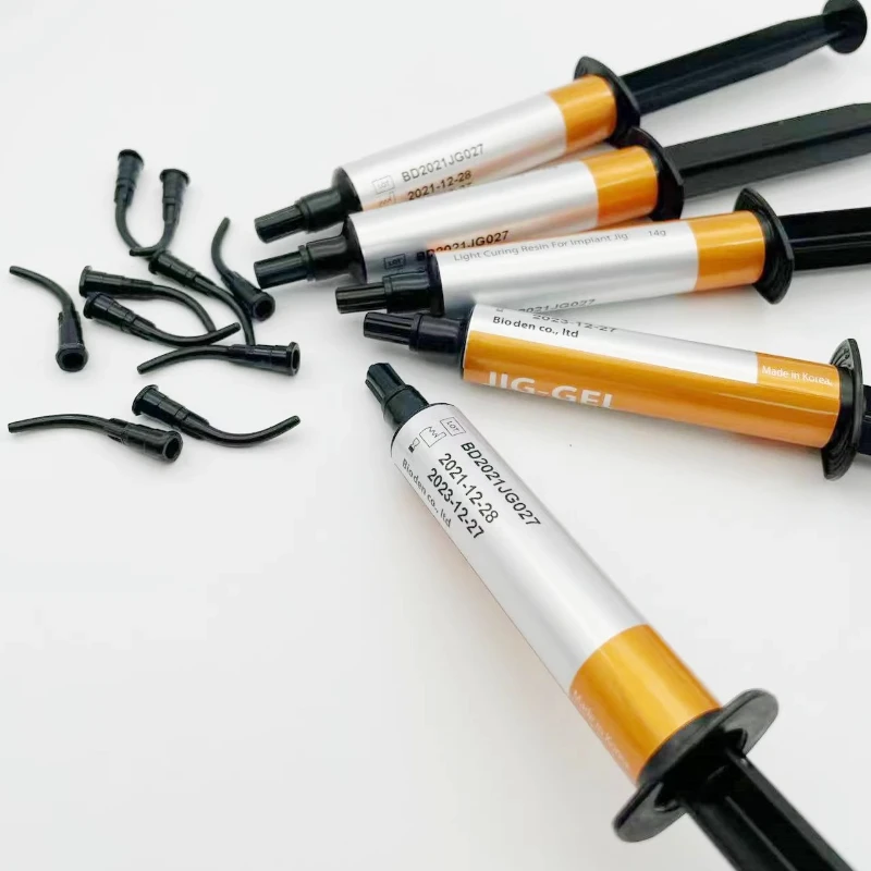Dental Materials Oral Model Resin Filling Materials Dental Restoration Fixation Resin Model Resin Light Curing 14g/syringe