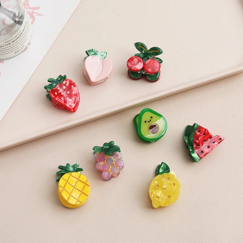 2 stuks leuke vrouwen haaraccessoires simulatie fruit aardbei kers kleine klauwen zoete halve paardenstaart houder mini meisjes hoofdtooi