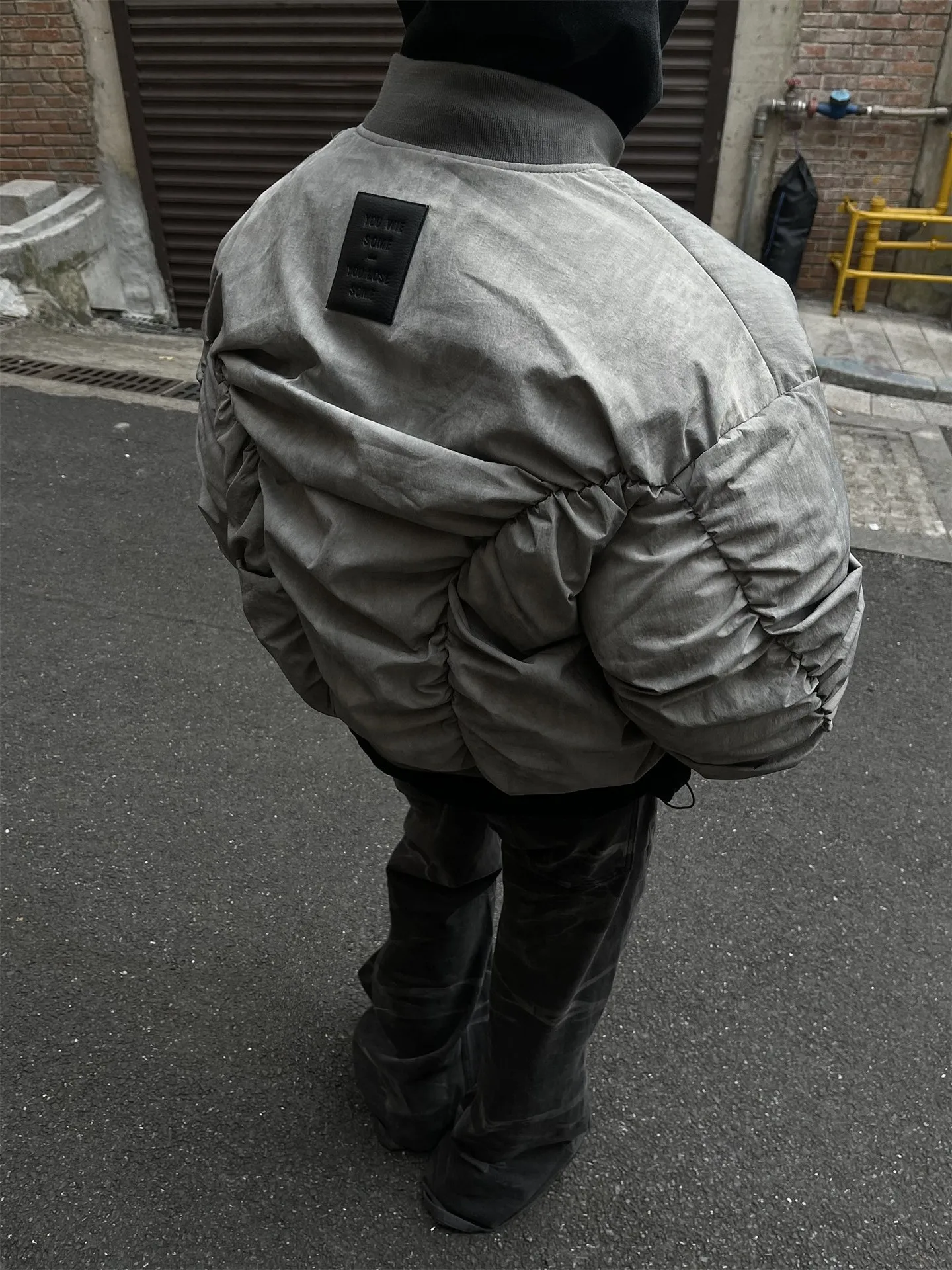 Winter Vintage Distressed Style Wrinkle Design Baseball Jacket Cotton American Hip Hop Coat Warm Parka