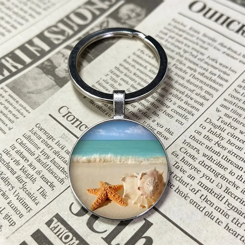 Beautiful Maldives Seaside Beach Coconut Palm Tree Glass Dome Keychain Ocean View Souvenir Gift For Holiday Backpackers