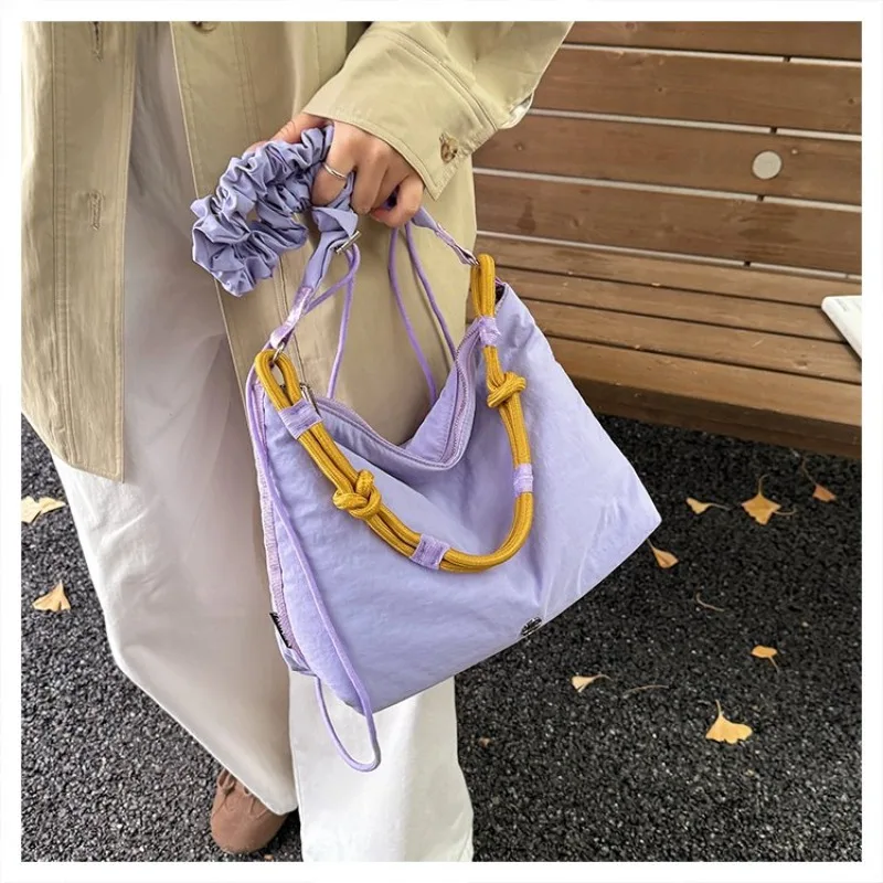 

Charming Individual Popular Design Shopping Bag Bag Presbyopic Printing Commuting Handbag Suitable For A Weekend Getaway
