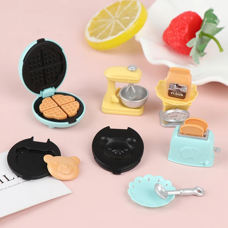 1:12 Dollhouse Mini Bread Machine Toaster Whisk Weigh Plate Food Kitchen Knife Trash Can Dining Car Kitchen Set