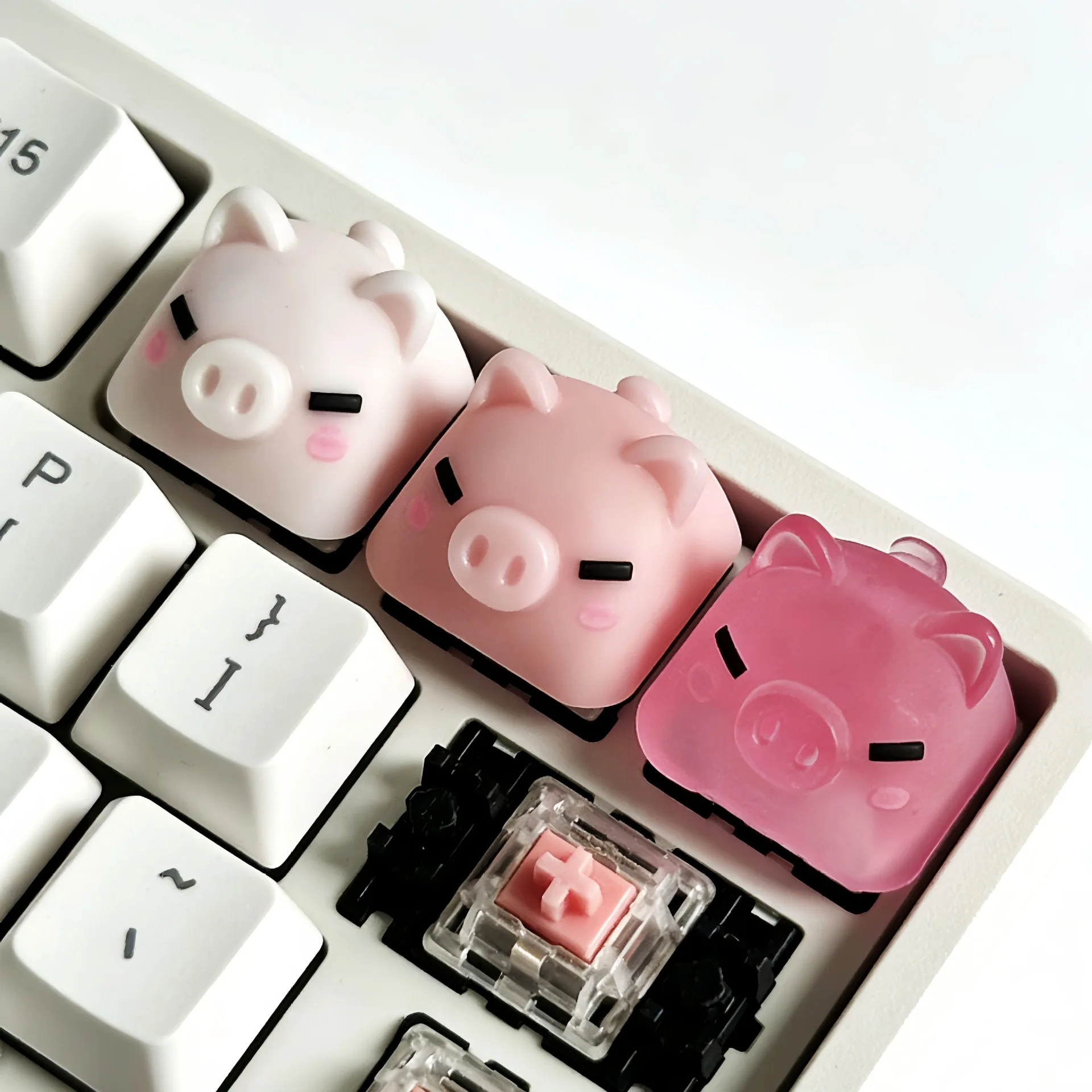 Epoxy resin personalized light transmission cute pink piggy resin keycap cross shaft mechanical keycap single item
