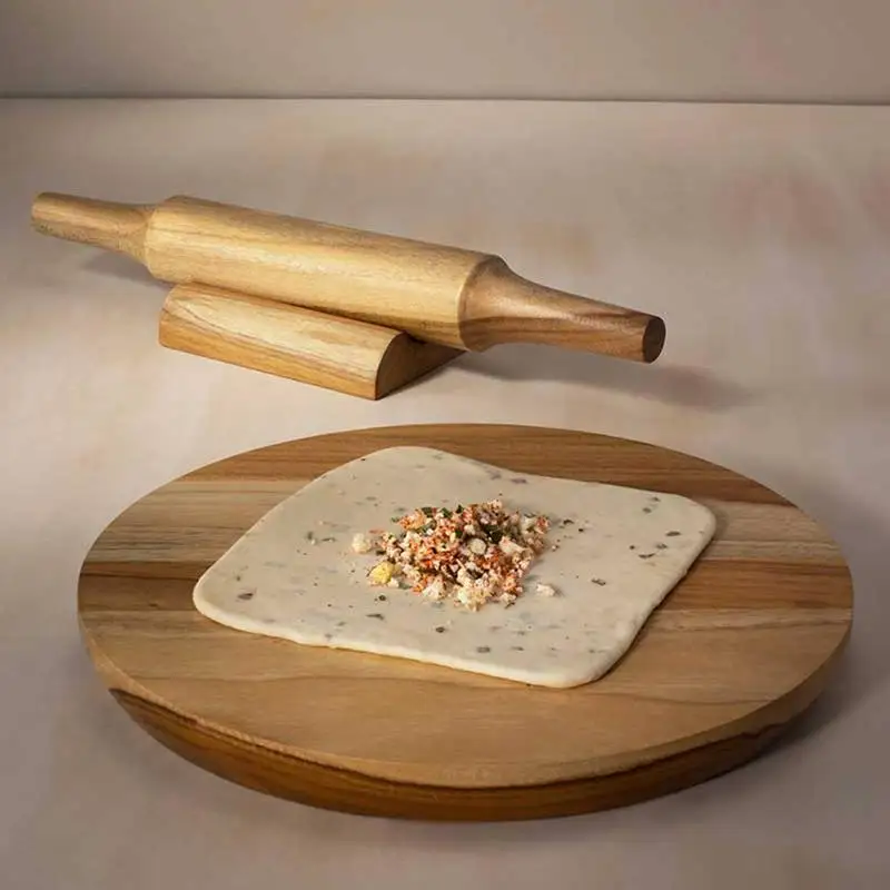 Set di tavola e mattarello in legno di teak con supporto