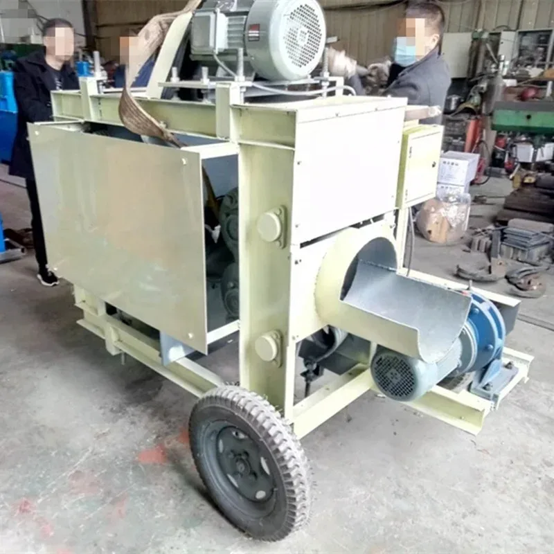 Efficient Rotary Rounding Wood Peeling Machine for Woodworking Projects - Tool for Removing Wood