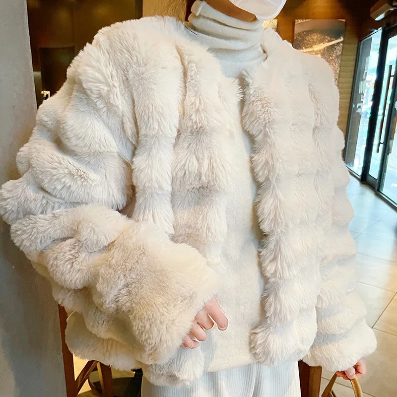 Short Faux Fur Coat for Winter Fluffy Jacket Thick Korean Warm Ecological Fur and Fur Coat Soft Plush Jacket Cropped Jacket