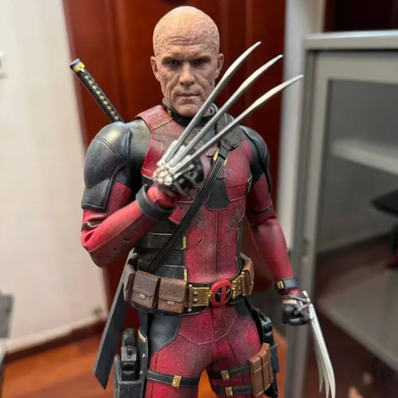 Hottoys genuinos Marvel Deadpool versión de batalla 1:6 modelo Kit de modelismo adorno decorativo de escritorio juguetes de diseño regalo genial para niños