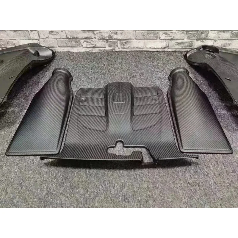

Dry Carbon Fiber Engine Bay Kit for F12 Engine Cover