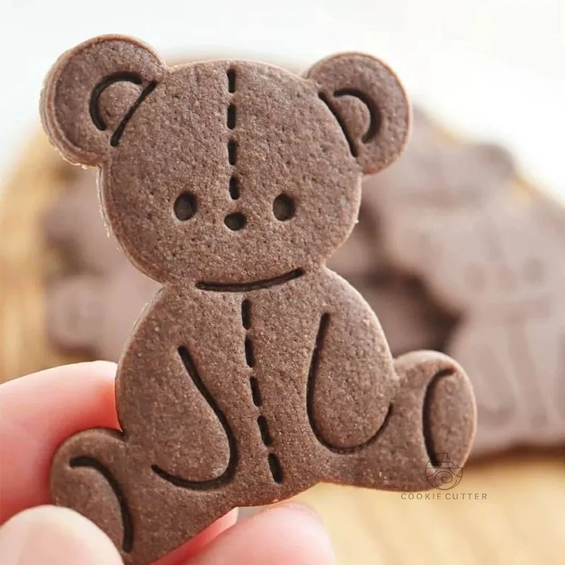 Cartoon Bear Cookie Cutter and Fondant Embosser 3D Cute Animal Little Bear Shaped Biscuit Cutting Mold DIY Cake Baking Supplies