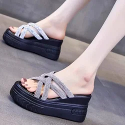 High heel sandals for women to wear new fashionable and versatile flatform bottom slippers for women rhinestones in summer