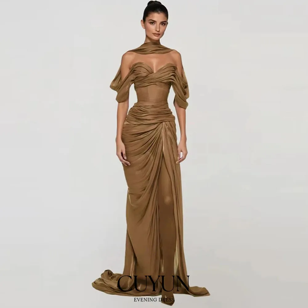 CUYUN Maßgeschneidertes formelles Abendkleid, herzförmiger Ausschnitt, rückenfrei, hoher Schlitz, Meerjungfrauen-Abschlussballkleid, schulterfrei, lange Schleppe, elegantes Kleid