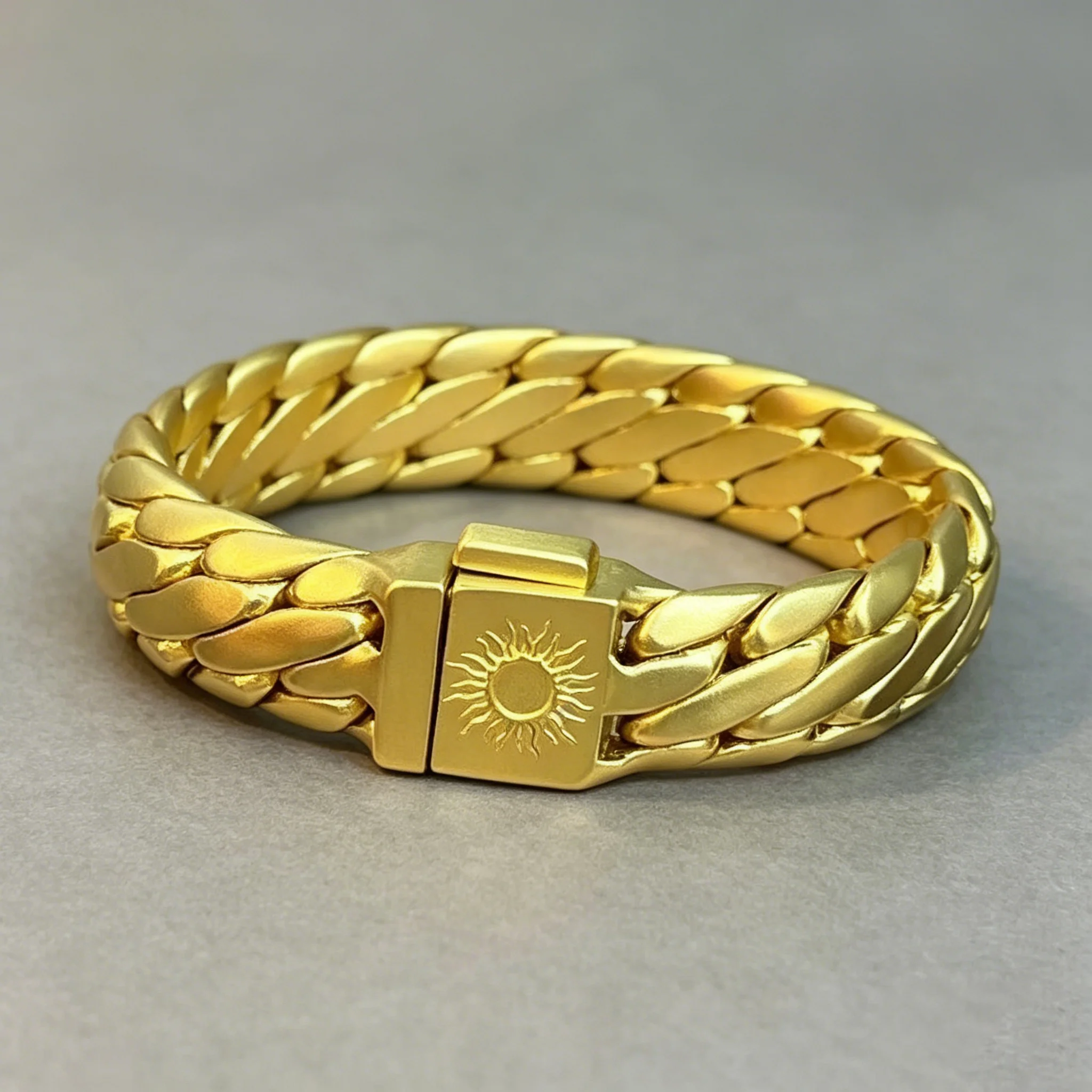 New Arrival Wide Sun Pattern Bracelet Luxury 3 Rows & Double Rows Horsewhip Chain Gold Plated Hand Jewelry Man Bracelet