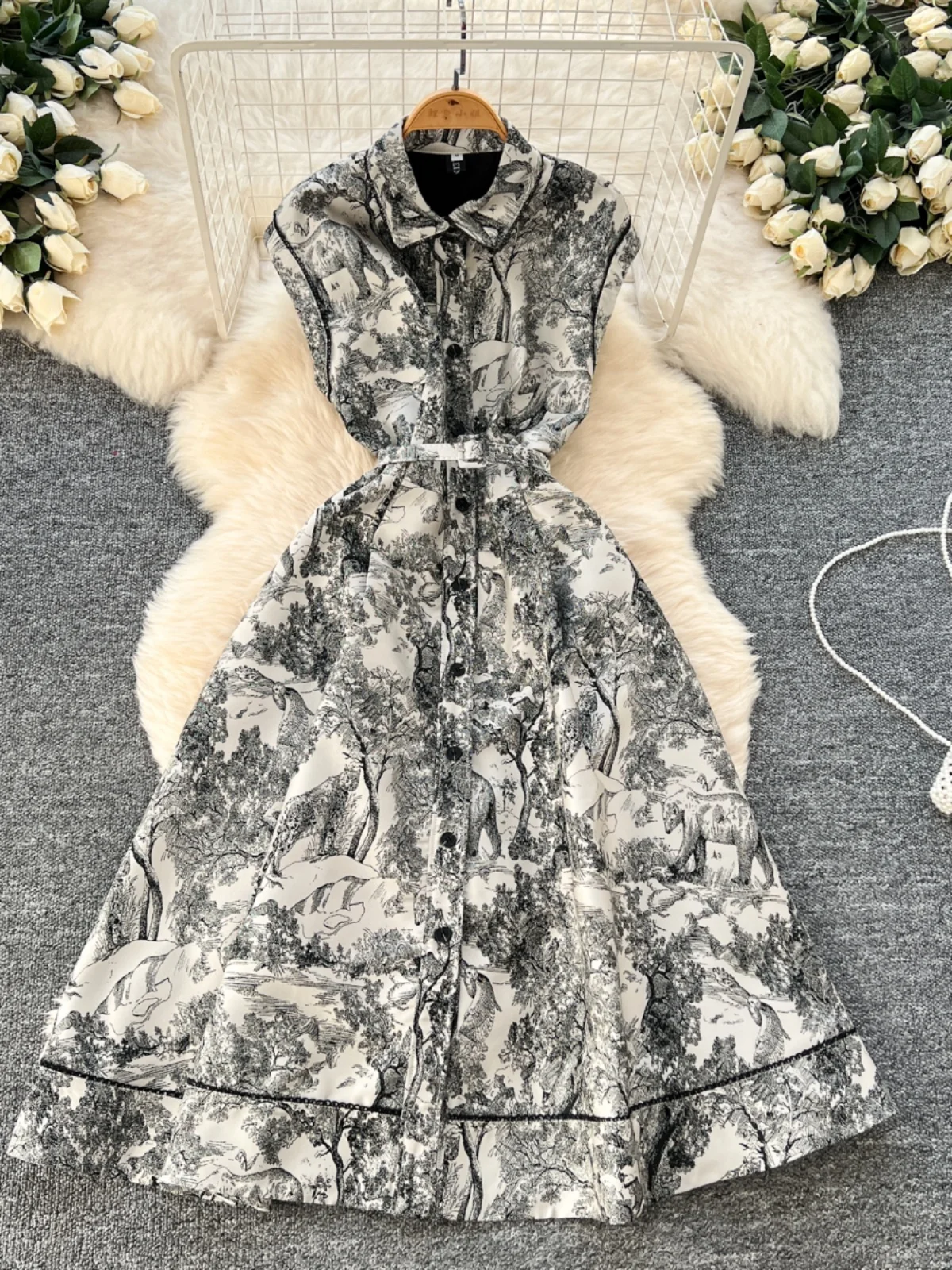 Elegant High Waist A-Line Dress Women's Turn-down Collar Sleeveless Waist-cinching Single Button Ink Painting Embroidery Long...
