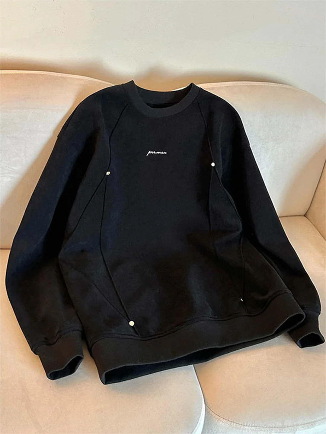 

American Sle Fce Lined round Ne Sweatirt Men's Cleanfit Rivet Design Base irt Autumn Winter Faion Top