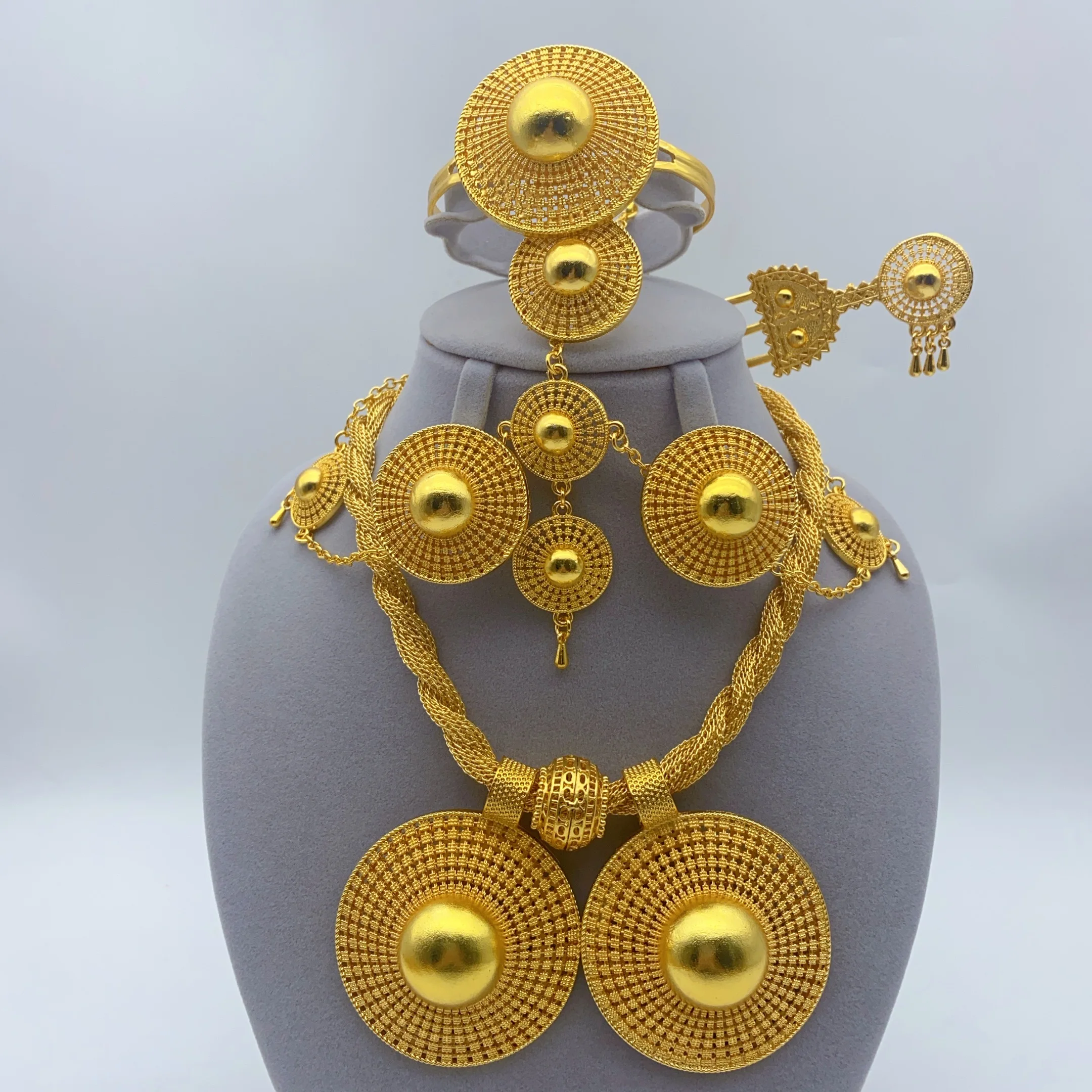 XUHUANG Luxuriöse gedrehte Halsketten-Sets für Frauen, Hochzeit, Dubai, vergoldet, afrikanisches Schmuckset, indischer Schmuck, Jahrestagsgeschenke