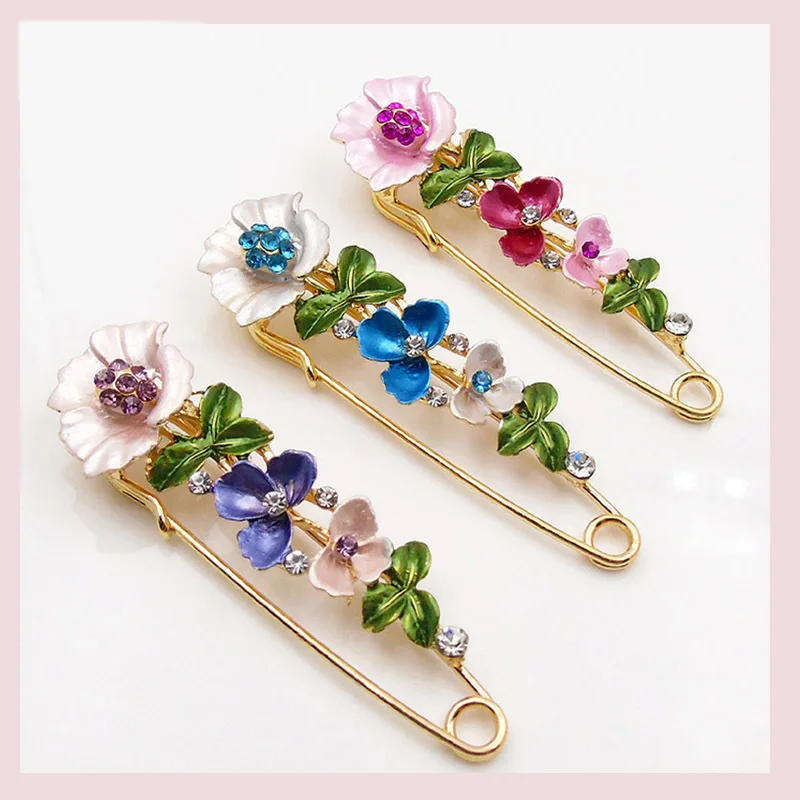 Fashionable, light luxury, personalized, oil dripping, diamond inlaid flower brooch, feminine temperament, brooch clothing