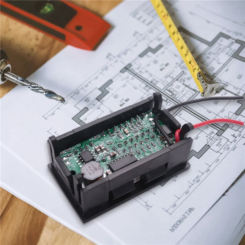 

CJSD-20X красный светодиодный цифровой дисплей вольтметр мини измеритель напряжения для постоянного тока 12 В автомобили мотоциклы USB 5V2A выход 12,6 В батарея