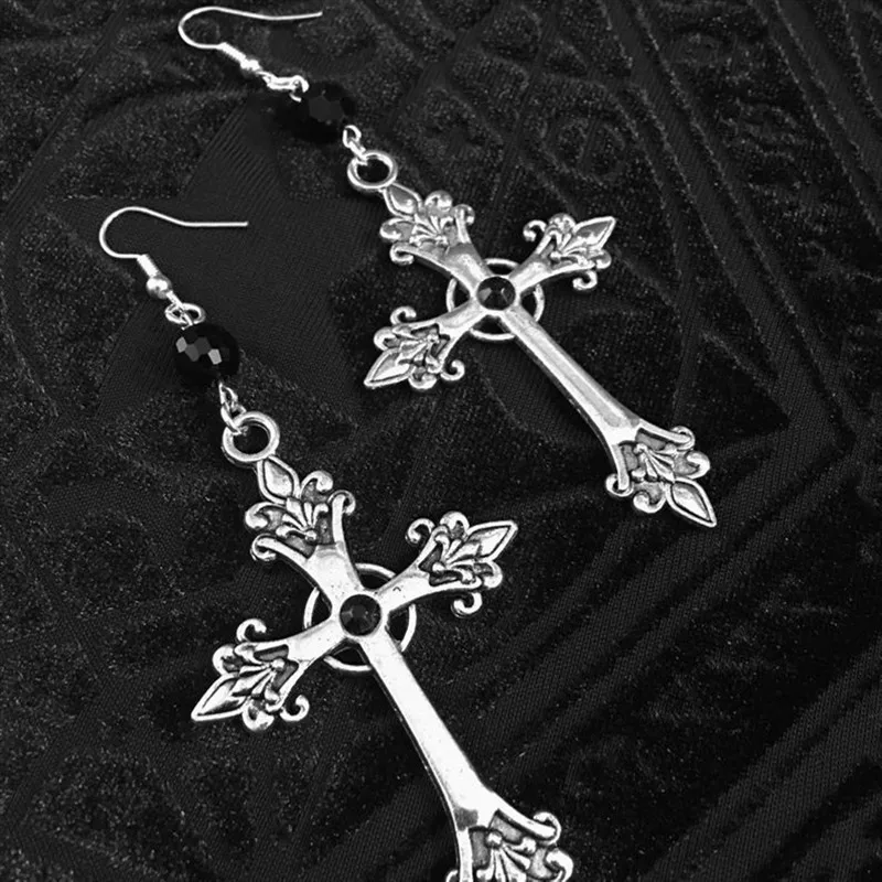 Pendientes de araña de cristal y granate de Cruz Negra gótica para mujer, declaración grande, moda gótica, regalo Medieval