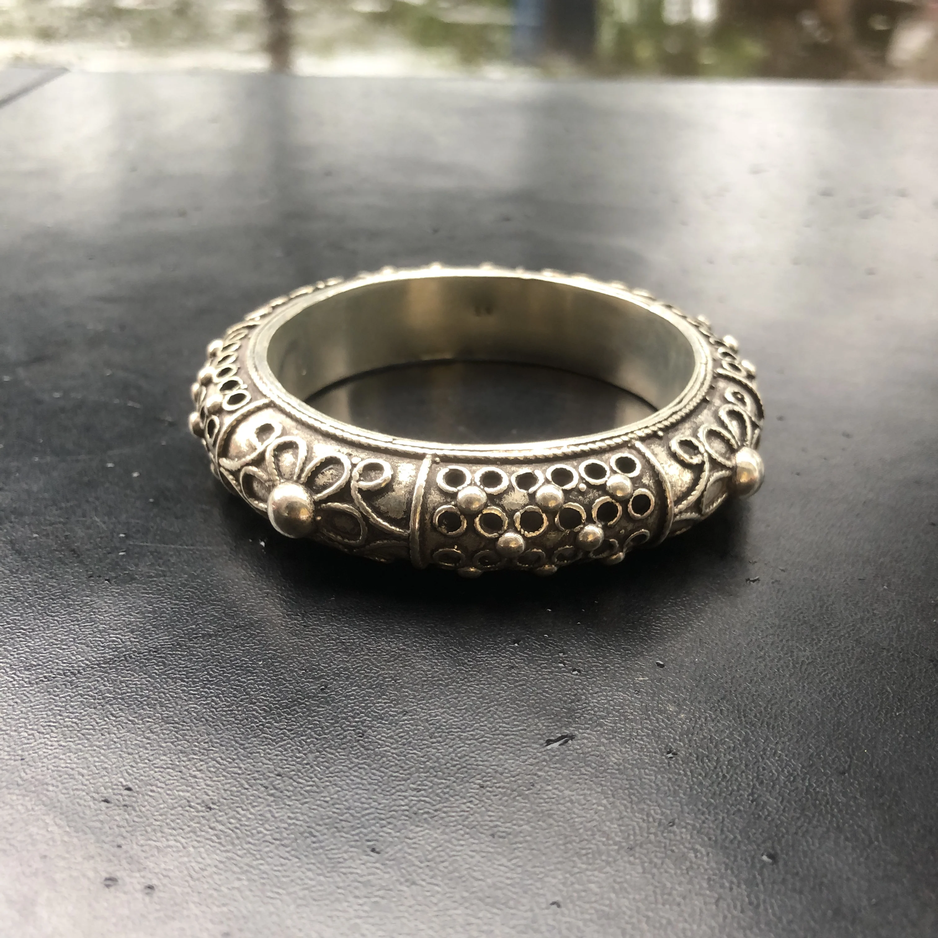 Vintage Tibetan Silver Tone Wide Bangle Bracelet, Filigree Granulation Beaded Hollow Out Retro Ethnic Statement Women Fashion Je
