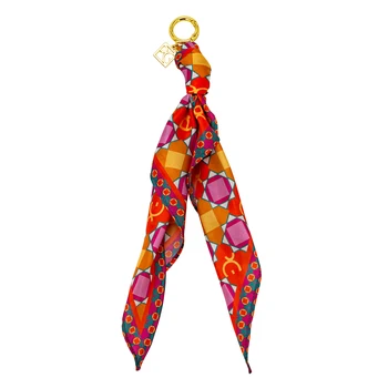 อุปกรณ์เสริมผ้าพันคอผ้าไหมผู้หญิง PG จี้อารมณ์อุปกรณ์เสริมกระเป๋าเดินทางแฟชั่น Street อุปกรณ์เสริมกระเป๋าเดินทางหลายสไตล์