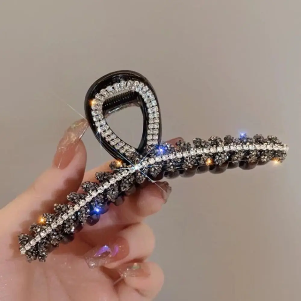 Elegant Metal Rhinestone Hair Claw Korean Style Crystal Wheat Shark Clip Grab Clip Nonslip Lady