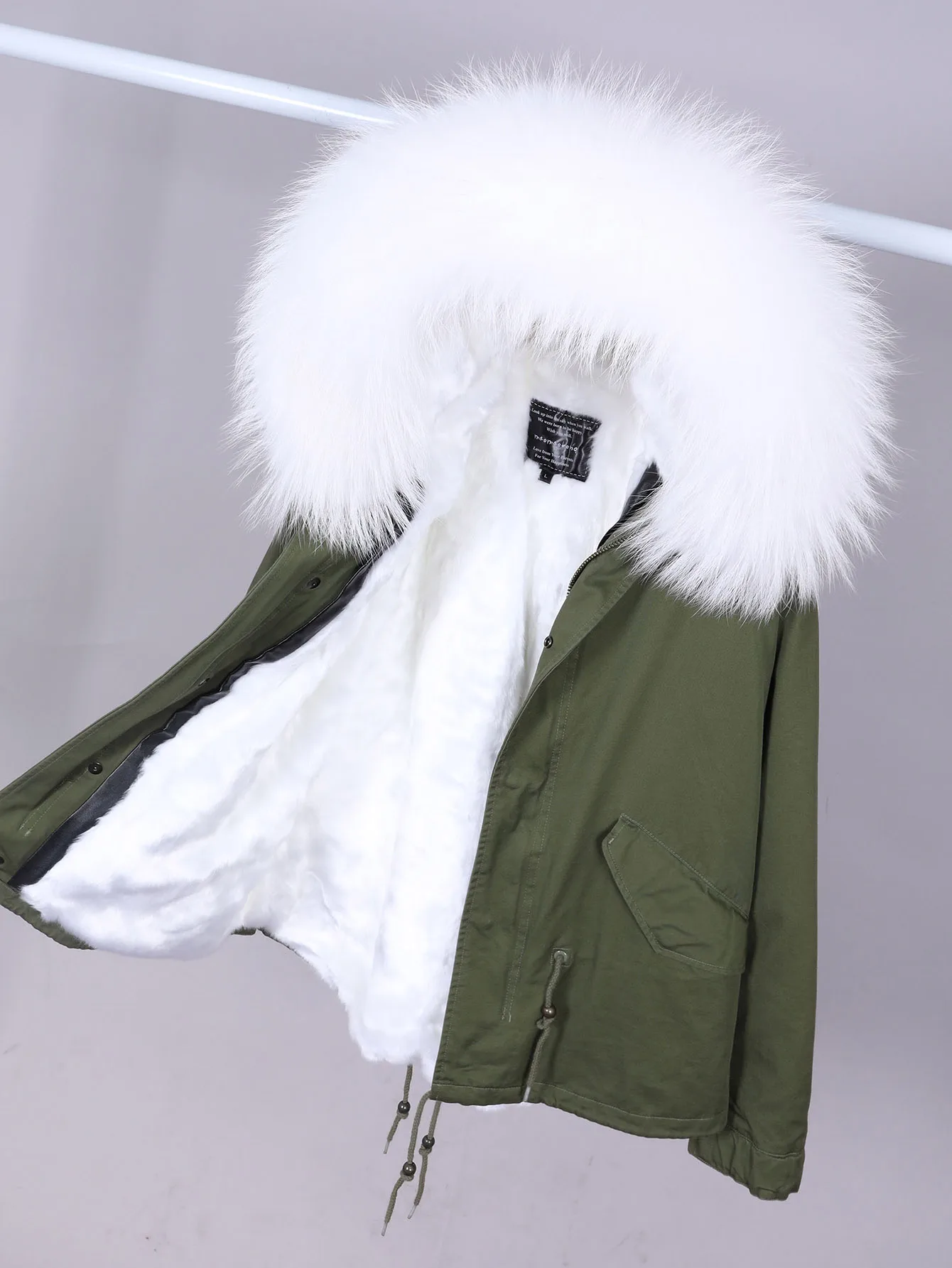 2025 maomaokong novo natural branco guaxinim gola de pele grande inverno feminino gola de pele real casaco feminino curto parka jaqueta bomber