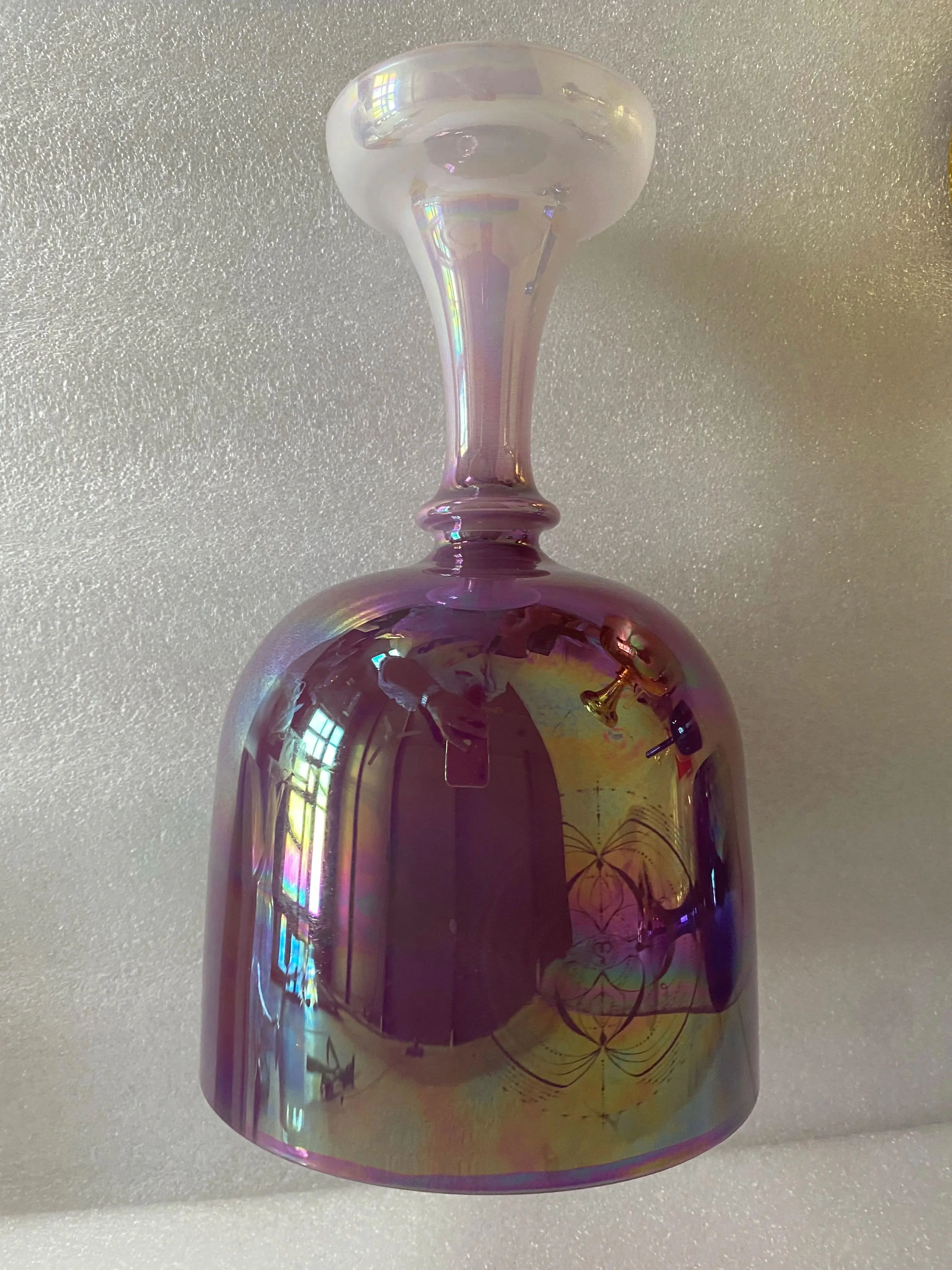 Star Linkup Pastel Purple & White Crystal Singing Chalice Precisely Tuned to 3rd Octave B Note for Crown Chakra Balancing, Exquisitely Engraved with Divine Love Sacred Pattern, Premium Vibrational Percussion Instrument for Sound Healing, Yoga Meditation