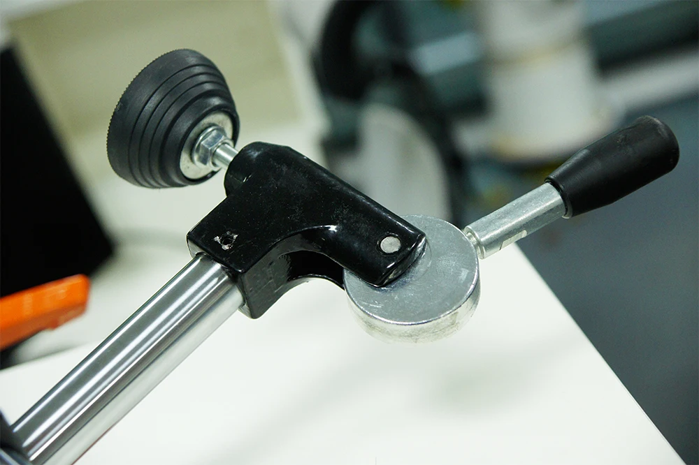 مشبك ضغط النجارة مضاد للانزلاق لمنشار اللوحة منشار طاولة منزلق ملحقات قطع الخشب الرقائقي عالية الاستقرار #4