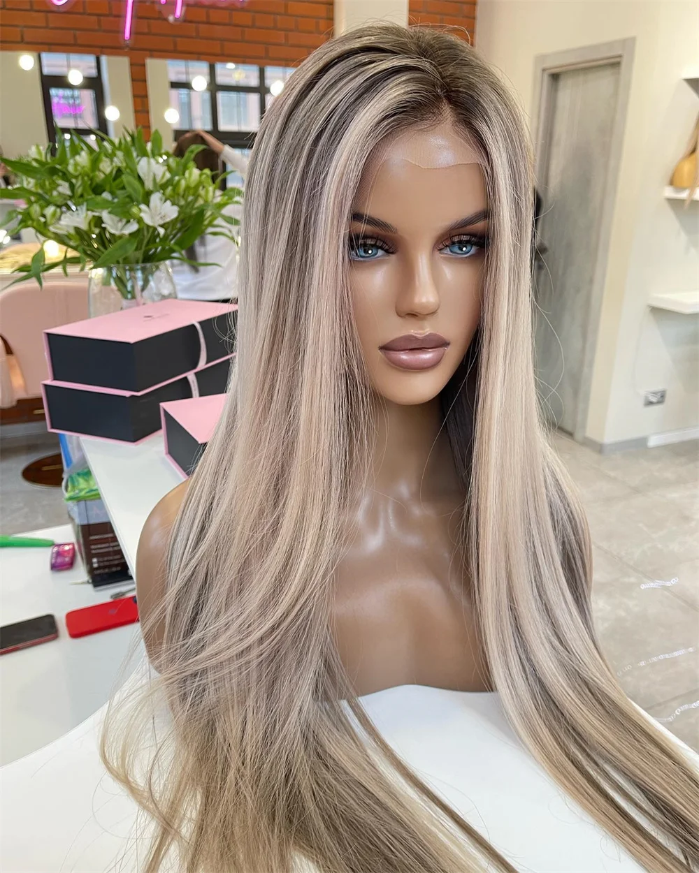 30 Inch Dark Root Long Straight Synthetic Hair Lace Front Wigs For Women Ombre Ash Blonde Highlihgts Wig 13x4 Lace Frontal Wig