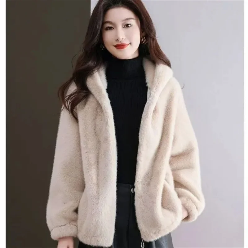 2026 Winter New Imitation mink fur Coat Women's One-piece Hooded fur Coat Fashion Short Thicken Fur Outwear Female Warm Top