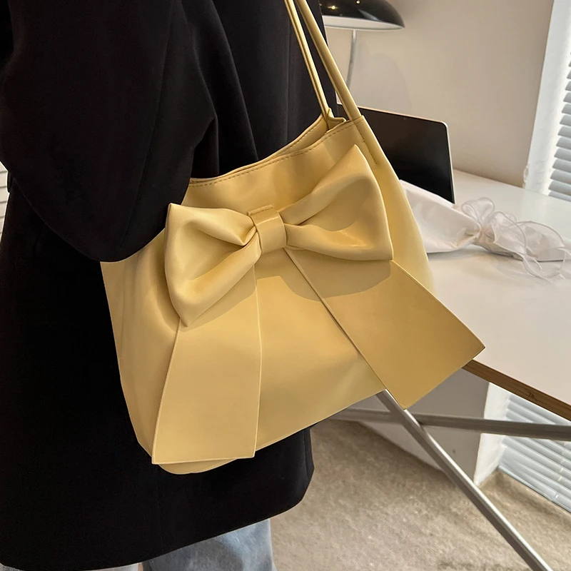 Fashion Handheld Tote Bag For Women New Bow Decor Versatile Large Capacity One Shoulder Bag Female Spring Summer Commuter Bag