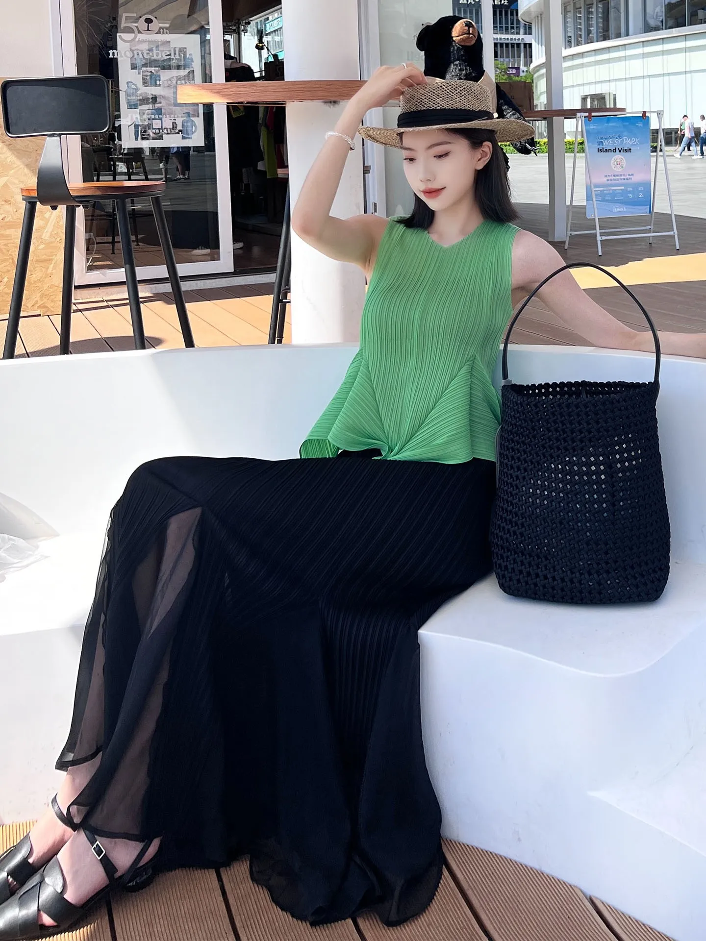 

Black Asymmetrical Skirt And Green Grass Top with Pleats Complete Set Korean Style Summer Fashion Two-Piece Women's Suit