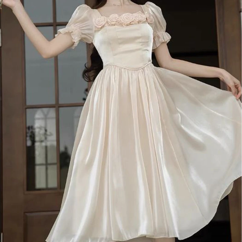 

White dress female 2024 Xia Xin French retro palace style princess skirt sweet long skirt lace skirt