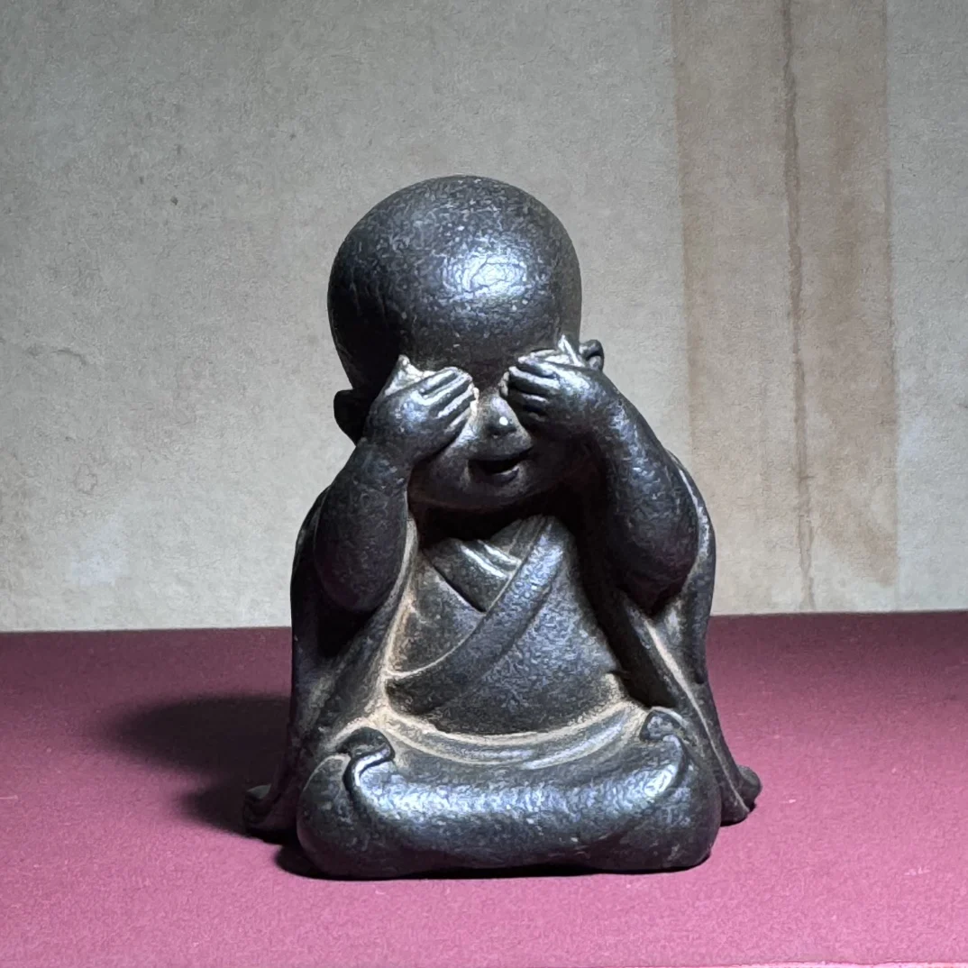

Small Iron Statue of the Little Monk Not Looking at Buddha - Elegant Home Decor for Living Room, Coffee Table Decorative Accent